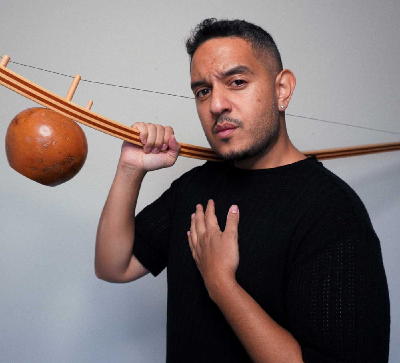 Learn to play Berimbau